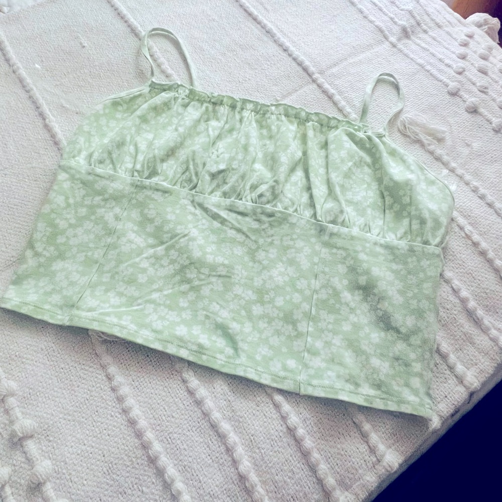 Me to We Pacsun spaghetti strap crop top